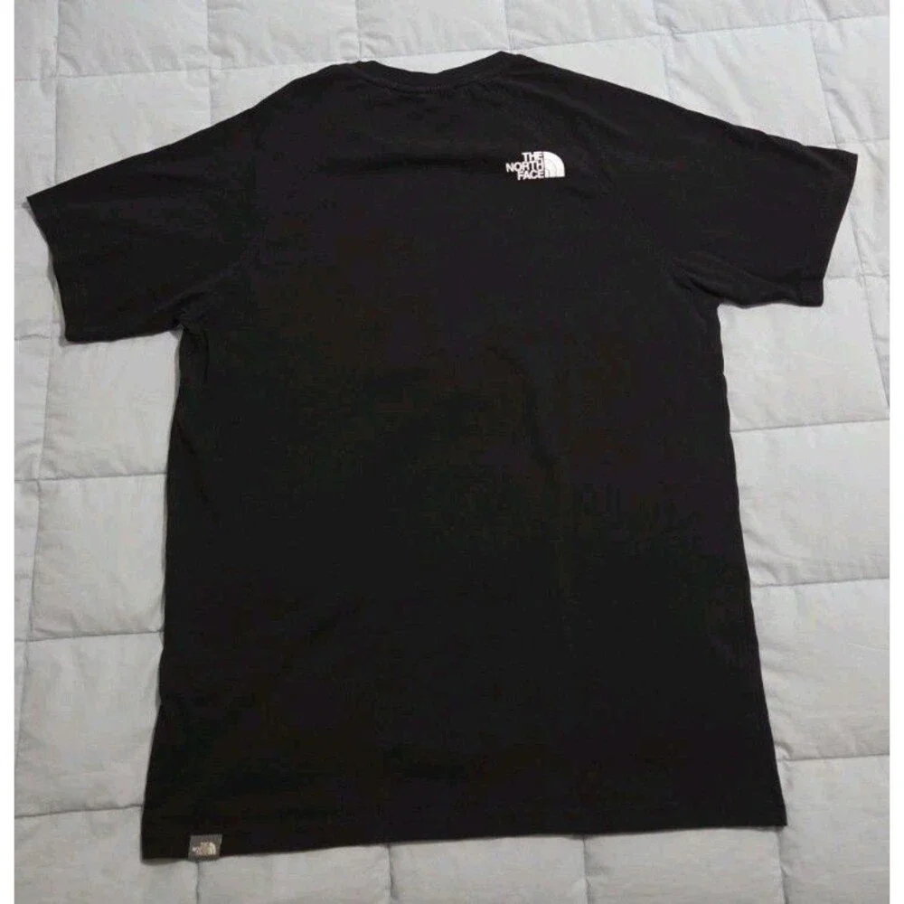 The North Face Men’s Raglan Sleeve Graphic T-Shirt Black Size M Explore Tee